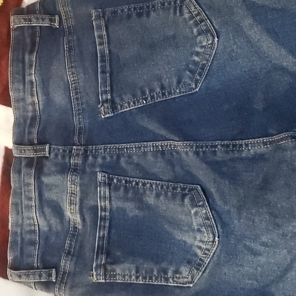 Never worn Ripped Jeans. Size S - Picture 2 of 2